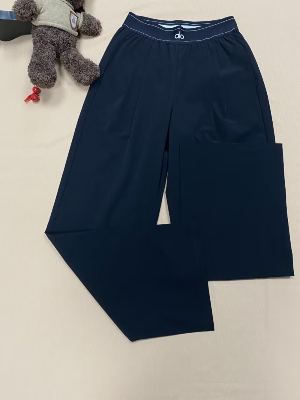 ALO Yoga Suit Up Trouser Black,Regular Length🖤💥Relaxed Fit,Minimalist,Casual - Picture 3 of 9